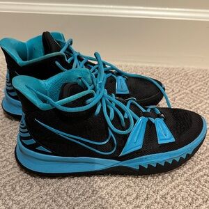 Nike boys/mens Kyrie 9.5 Black and Teal High-Top Basketball Shoes